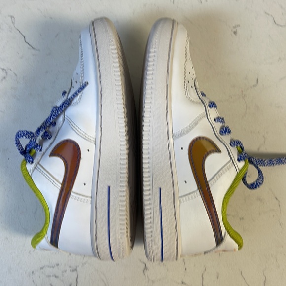 Nike Air Force 1 LV8 "Phygital" Grade School Boys' Shoe Size 1Y (DQ7770-100) - Picture 7 of 17